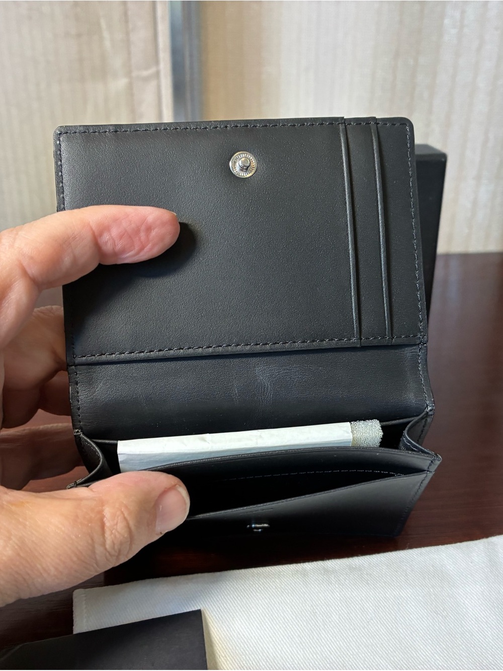 MCM Black Crinkled Leather Card Holder - Picture 4 of 8